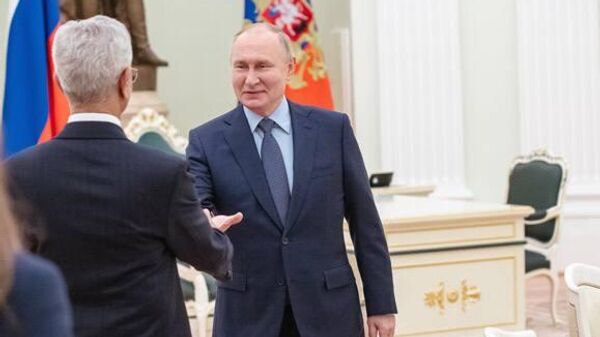 Russian President Vladimir Putin meets Indian EAM Jaishankar. - Sputnik भारत