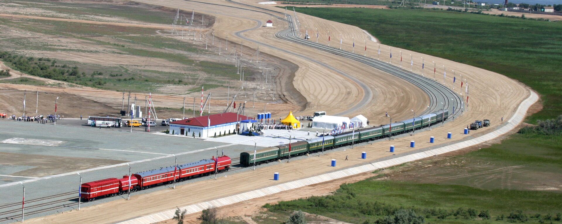 Train operation starting on the Yandyki-Olya railroad stretch, crossing the Astrakhan Region. It is part of the North-South transnational transport corridor, which will link Russia with Iran, India and Southeast Asia (File) - Sputnik भारत, 1920, 11.01.2024