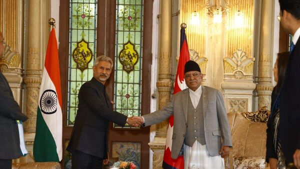 External Affairs Minister of India Dr. S. Jaishankar and Nepal’s Prime Minister Pushpa Kumar Dahal  - Sputnik भारत