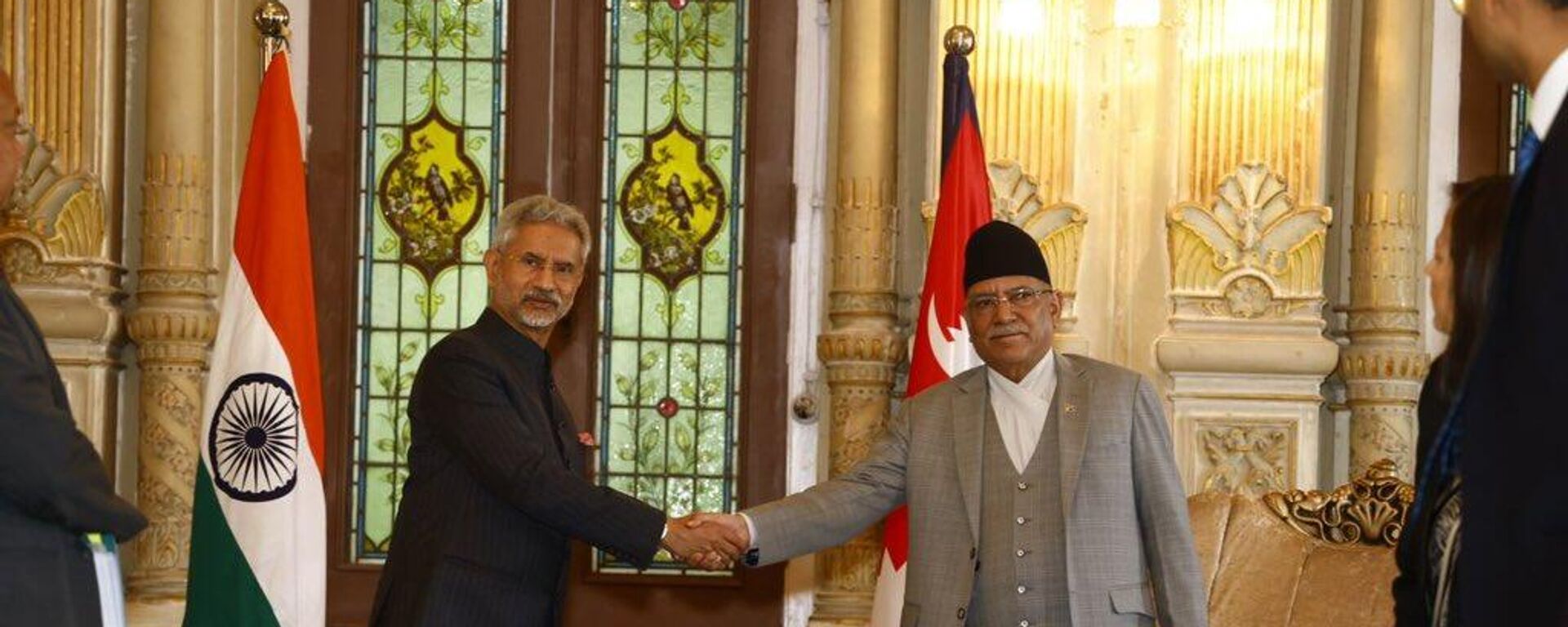 External Affairs Minister of India Dr. S. Jaishankar and Nepal’s Prime Minister Pushpa Kumar Dahal  - Sputnik India, 1920, 04.01.2024