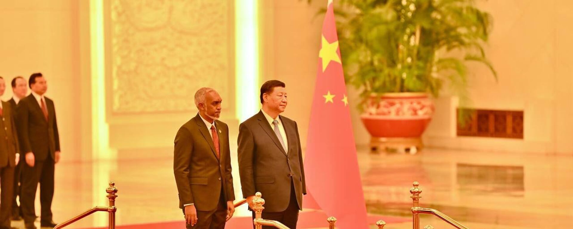 The President of China Xi Jinping and First Lady Madam Peng Liyuan officially welcome President of Maldives Mohamed Muizzu. - Sputnik India, 1920, 10.01.2024