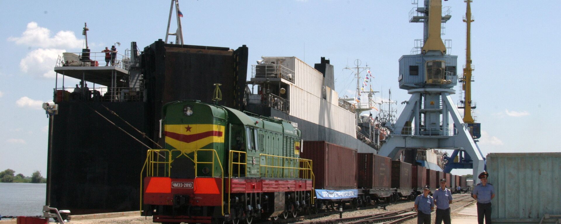 The port of Olya, Astrakhan Region, is the destination of the international transport corridor North-South in Russia. - Sputnik भारत, 1920, 15.03.2024