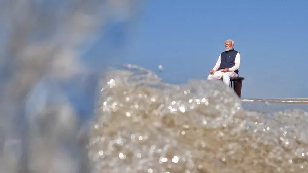 Modi Performs Yoga and Prays at Ram Setu in Tamil Nadu - Sputnik भारत