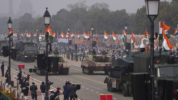Armoured division of Indian army marches through the ceremonial Rajpath boulevard during India's Republic Day celebrations, in New Delhi, India, Wednesday, Jan. 26, 2022.  - Sputnik भारत