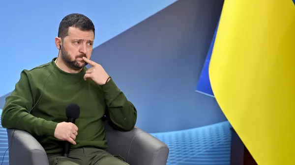 Ukrainian President Volodymyr Zelensky meets Ukrainian students along with Polish Prime minister during a meeting in Kiev on January 22, 2024. - Sputnik India