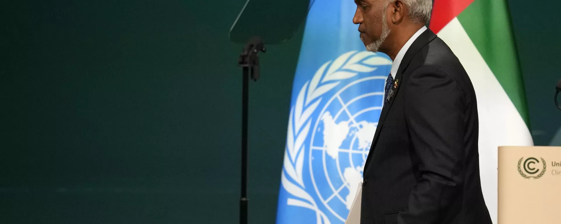 Maldives President Mohamed Muizzu speaks during a plenary session at the COP28 U.N. Climate Summit, Friday, Dec. 1, 2023, in Dubai, United Arab Emirates.  - Sputnik भारत, 1920, 25.01.2024