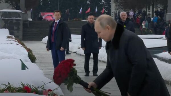 Russian President Vladimir Putin honored the memory of the defenders of Leningrad - Sputnik भारत