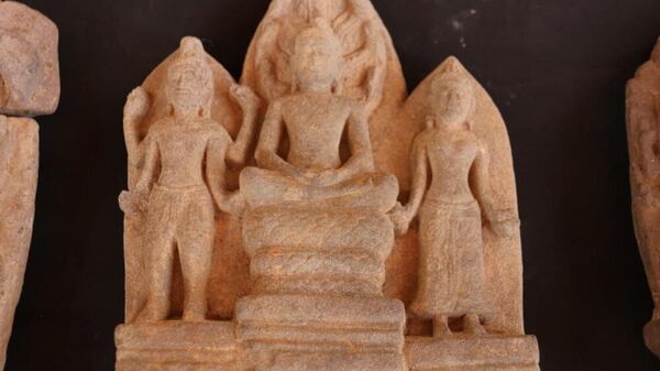 Indian Archaeologists Hand Over Buddha Statues for Preservation to Cambodia - Sputnik भारत