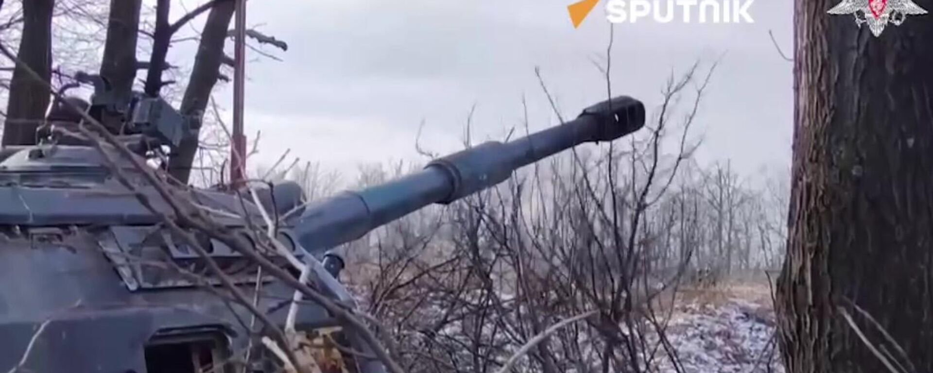 Russian Msta-S self-propelled artillery crews wipe out concealed Ukrainian position near Seversk. - Sputnik भारत, 1920, 04.02.2024