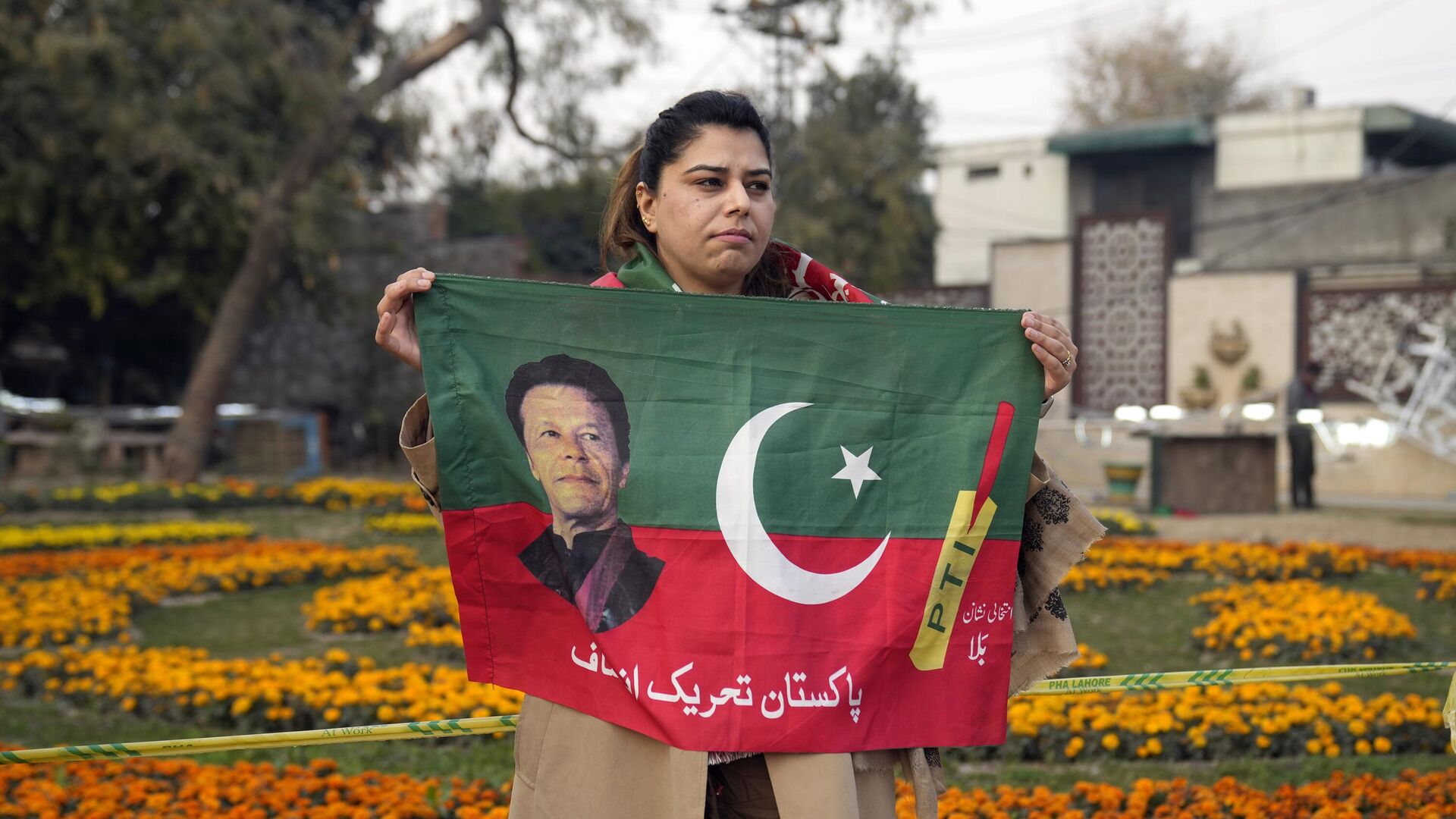 Supporter of former prime minister Imran Khan and political party Pakistan Tehreek-e-Insaf (PTI) attend during an election campaign rally in Lahore, Pakistan, Sunday, Jan. 28, 2024. - Sputnik India, 1920, 09.02.2024