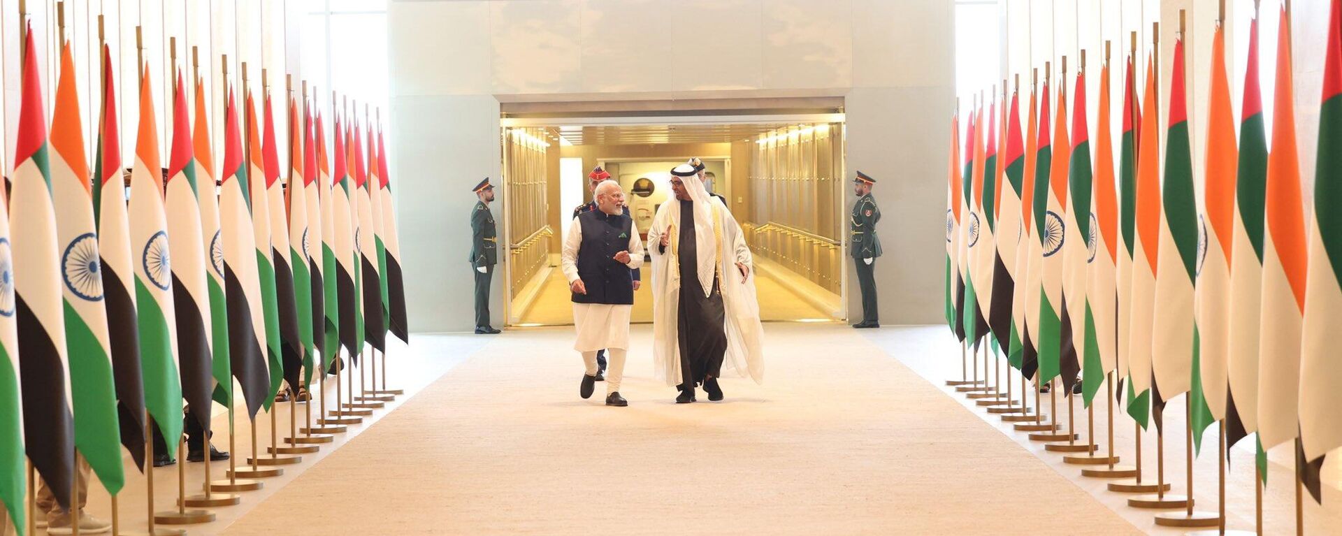 Indian Prime Minister Modi, who is on a two-day visit to the UAE, held delegation-level and one-on-one talks with President Mohamed bin Zayed Al Nahyan in Abu Dhabi on Tuesday. - Sputnik भारत, 1920, 13.02.2024