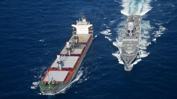 Indian Navy Rescues Merchant Vessel in Gulf of Aden - Sputnik India