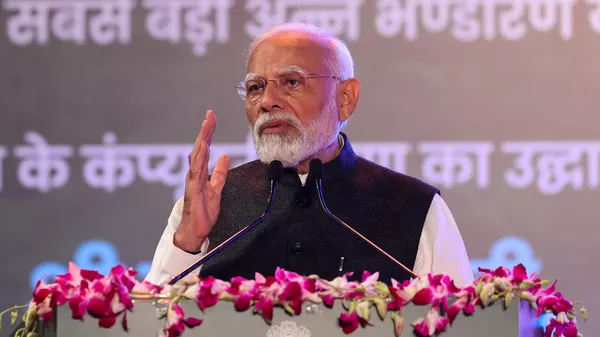 PM addressing at the inauguration and laying the foundation stone of multiple key initiatives for Cooperative sector at Bharat Mandapam, in New Delhi on February 24, 2024. - Sputnik भारत
