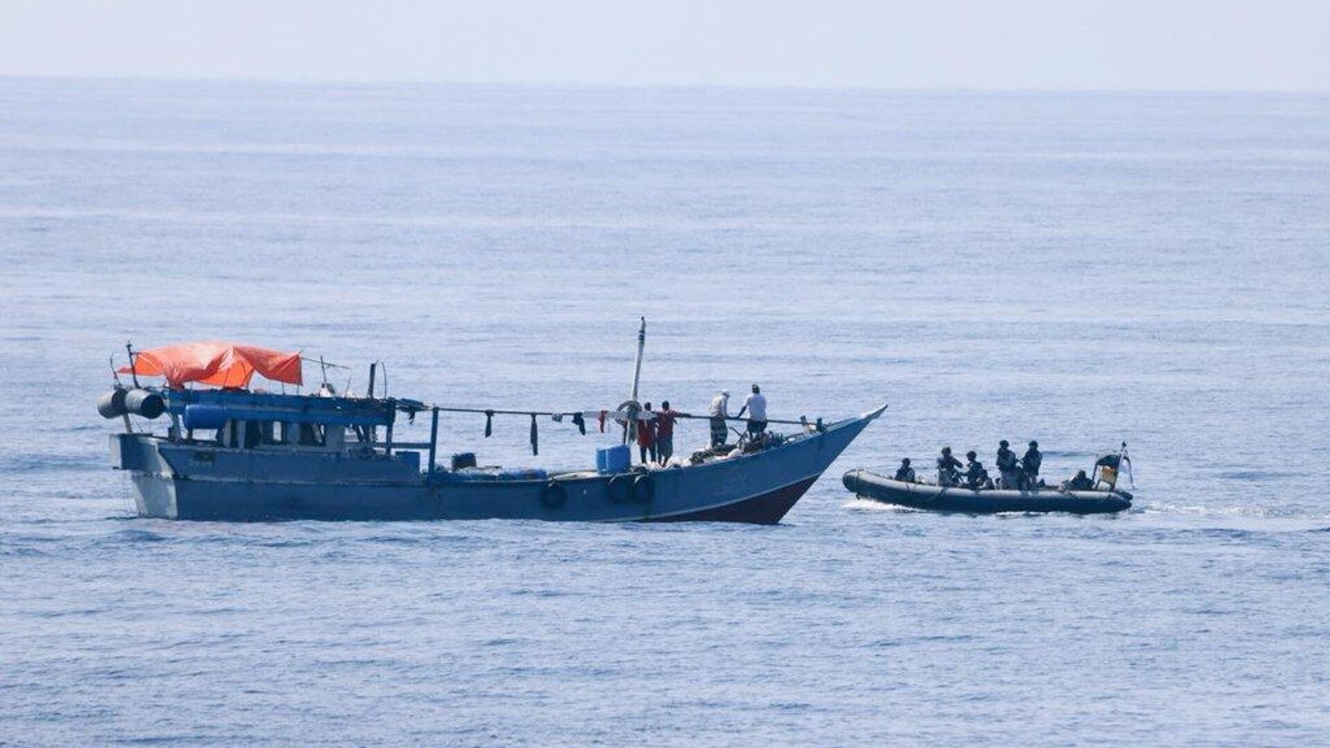 Indian Navy Warship Extends Vital Medical Aid to Seafarers in Distress in the Arabian Sea - Sputnik India, 1920, 03.03.2024