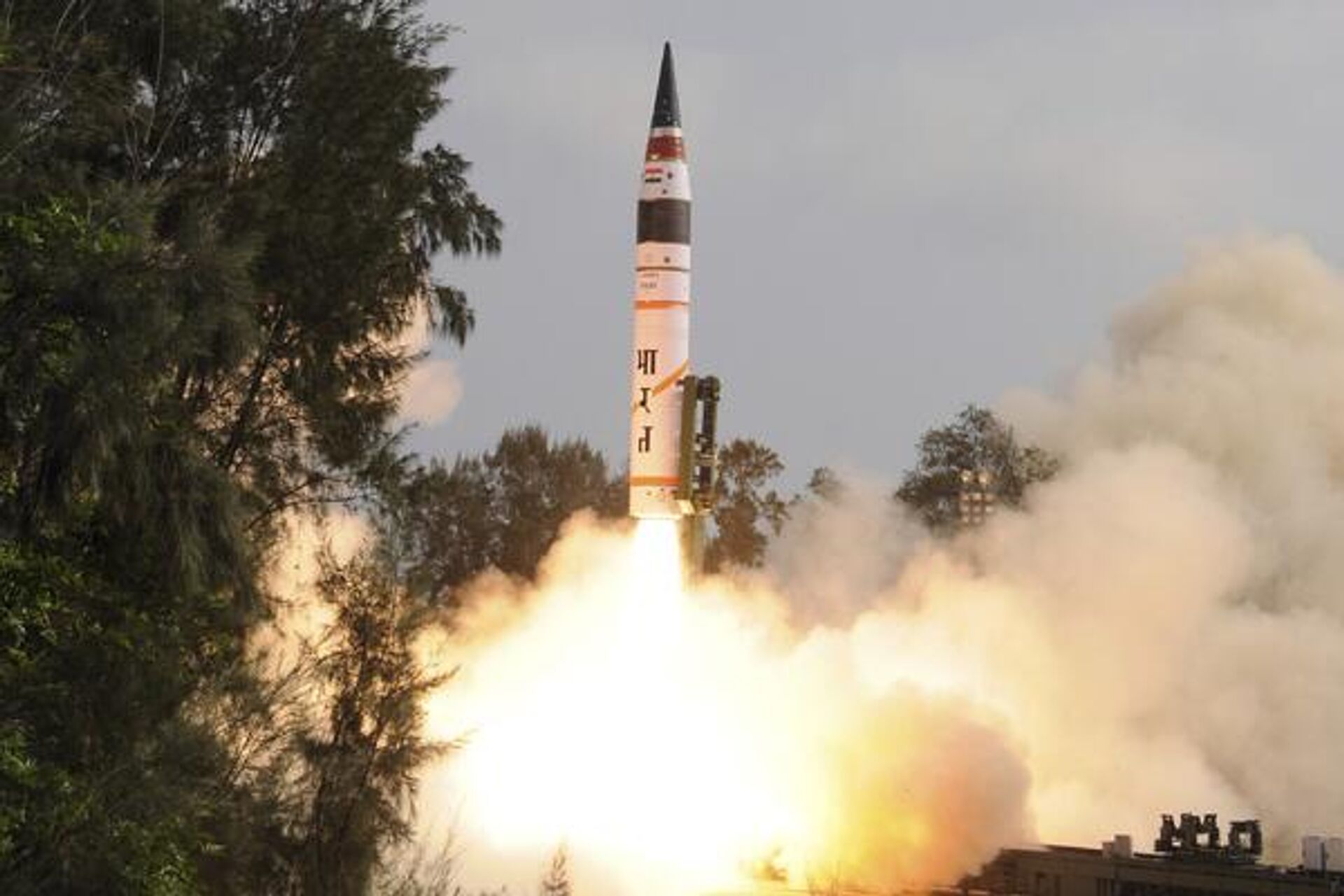 India successfully conducts first flight test of Agni-5 missile with MIRV technology - Sputnik India, 1920, 18.04.2024