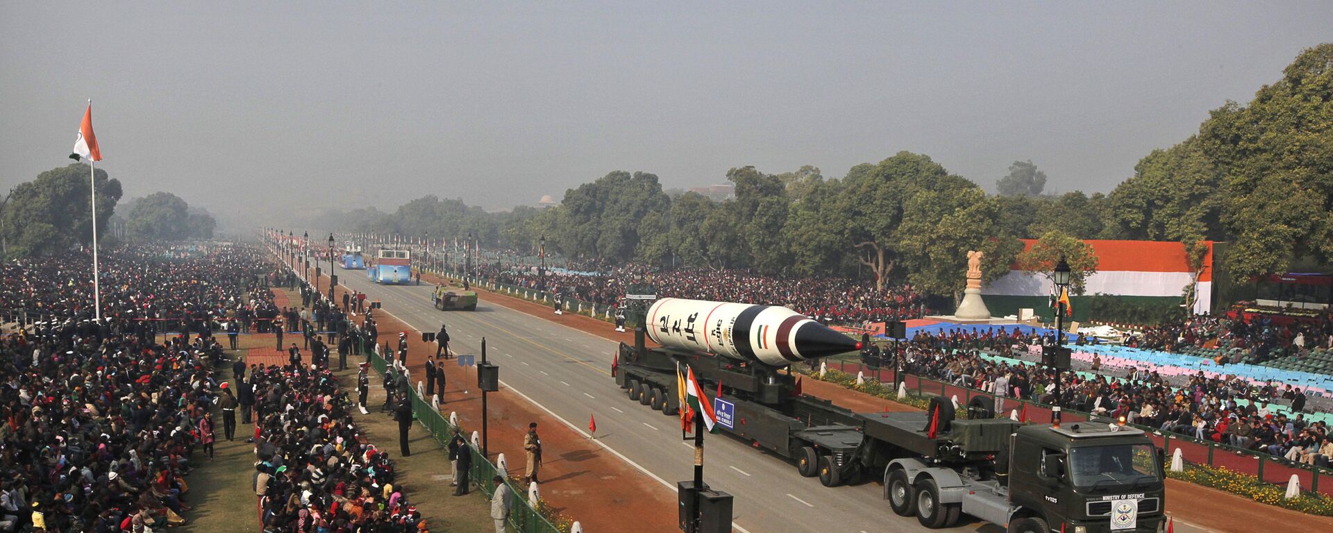 The long range ballistic Agni-V missile is displayed during a dress rehearsal for the annual Republic Day parade in New Delhi, India, Wednesday, Jan. 23, 2013. - Sputnik India, 1920, 12.03.2024