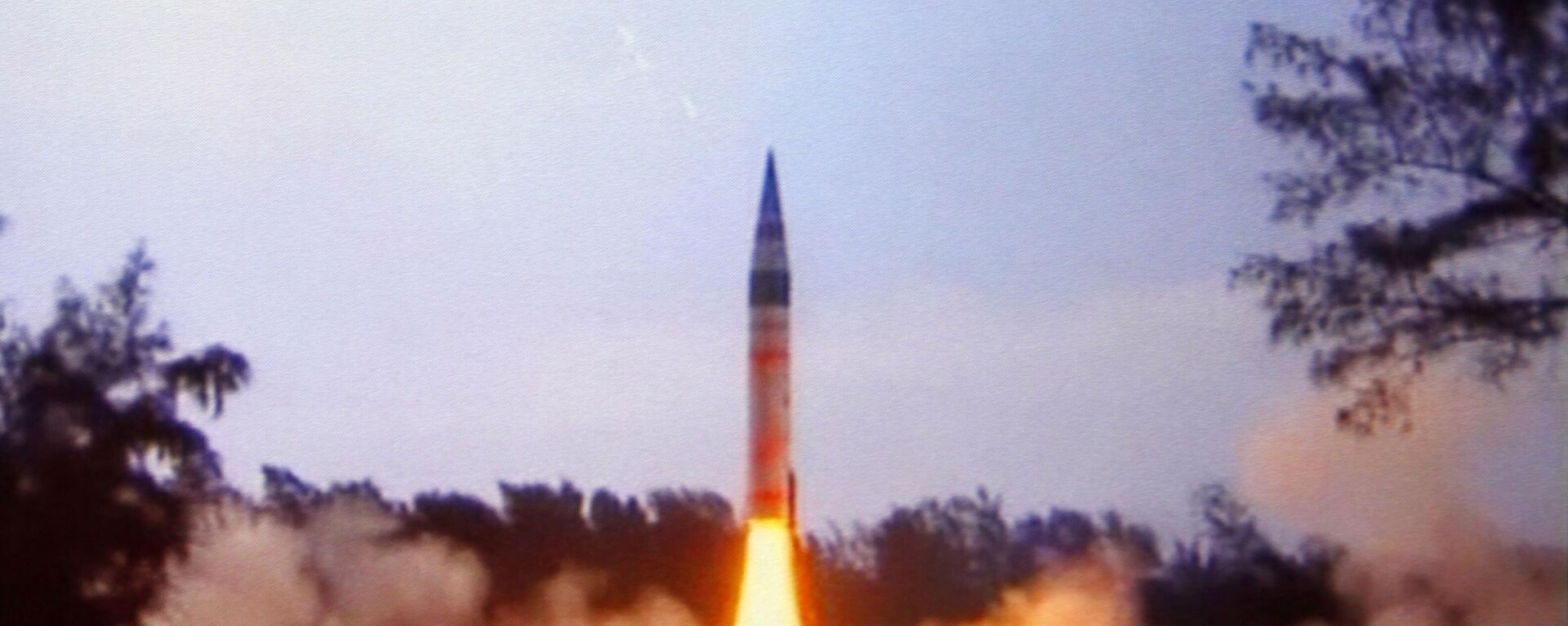 In this image made from Indian Ministry of Defense video, India's the Agni-V missile is launched from Wheeler Island off India's east coast, Thursday, April 19, 2012.   - Sputnik भारत, 1920, 12.03.2024