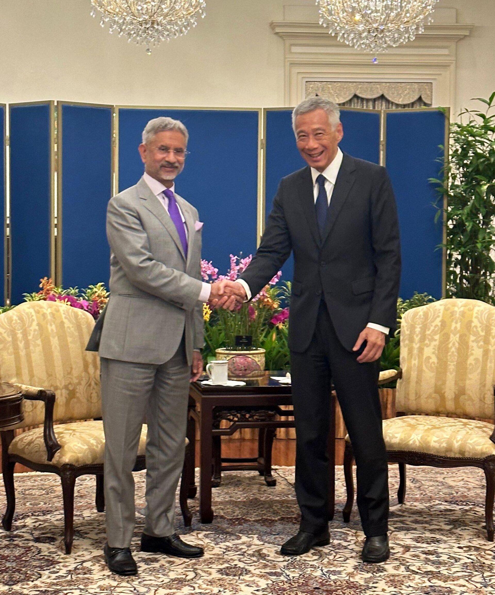 Indian External Affairs Minister S Jaishankar met Singapore Prime Minister Lee Hsien Loong - Sputnik India, 1920, 25.03.2024