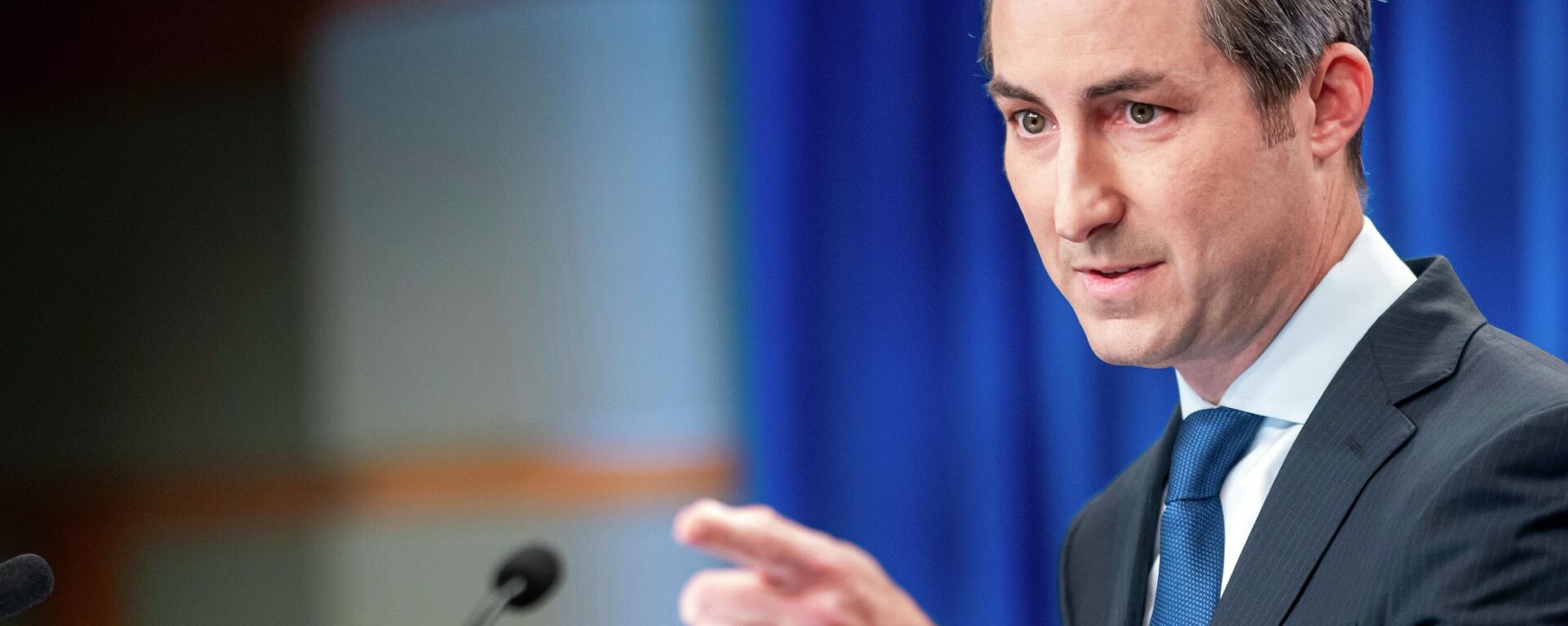 State Department spokesperson Matthew Miller answers questions about a American solider detained in North Korea after he willfully crossed the border from South Korea during a news briefing at the State Department on Tuesday, July 18, 2023, in Washington.  - Sputnik भारत, 1920, 16.10.2024