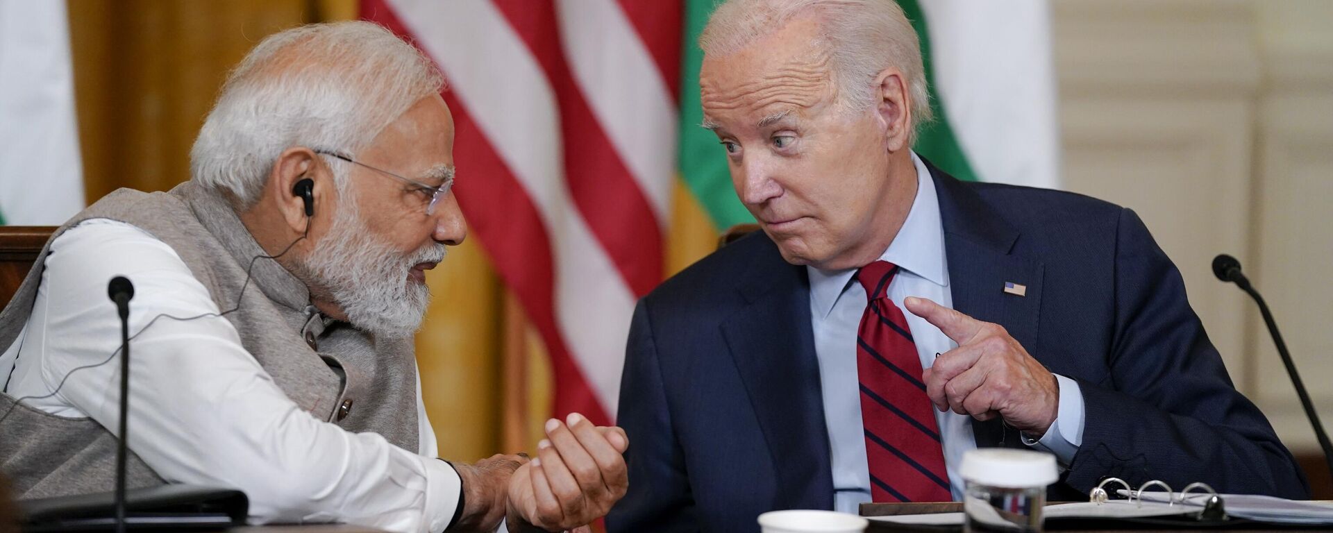 President Joe Biden speaks with India's Prime Minister Narendra Modi and American and Indian business leaders in the East Room of the White House, Friday, June 23, 2023, in Washington. - Sputnik India, 1920, 30.04.2024