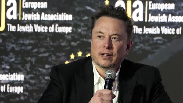 Tesla and SpaceX's CEO Elon Musk addresses the European Jewish Association's conference, in Krakow, Poland, Monday, Jan. 22, 2024.  - Sputnik भारत