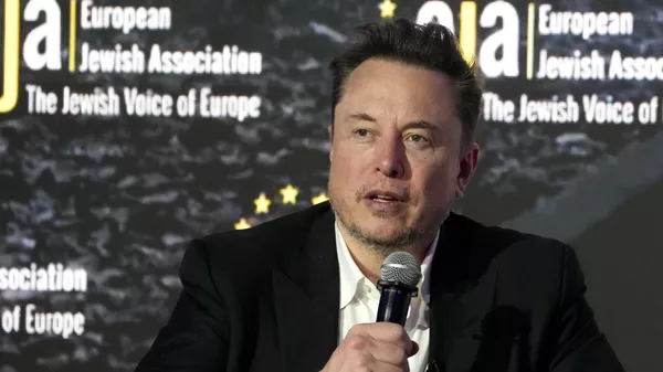 Tesla and SpaceX's CEO Elon Musk addresses the European Jewish Association's conference, in Krakow, Poland, Monday, Jan. 22, 2024.  - Sputnik भारत