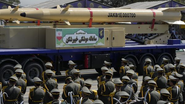 Ракеты Хайбар-бастер на грузовике во время ежегодного военного парада, Тегеран, Иран - Sputnik भारत