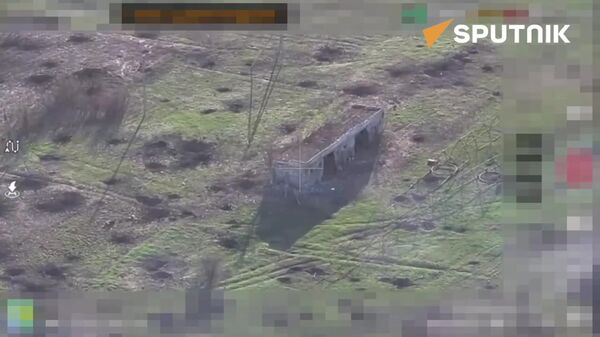 Russian troops used a kamikaze drone to destroy Ukrainian troops in the village of Semyonovka in the Donetsk People's Republic. - Sputnik भारत