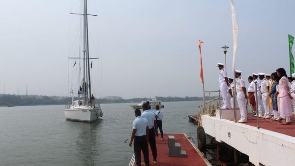 Indian Navy's All-Women Crew Onboard INSV 'Tarini' Returns After Two Months Expedition - Sputnik India