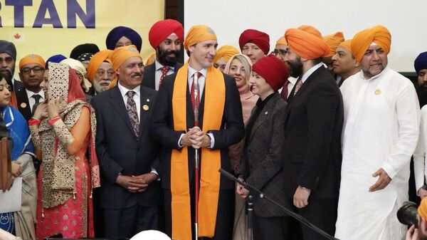 Canada PM Justin Trudeau addresses Sikh community - Sputnik India