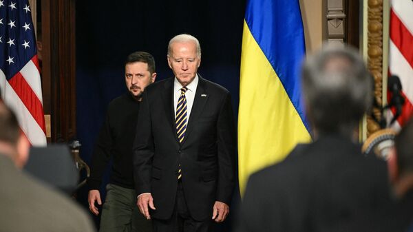 US President Joe Biden and Ukraine’s Volodymyr Zelensky. - Sputnik भारत