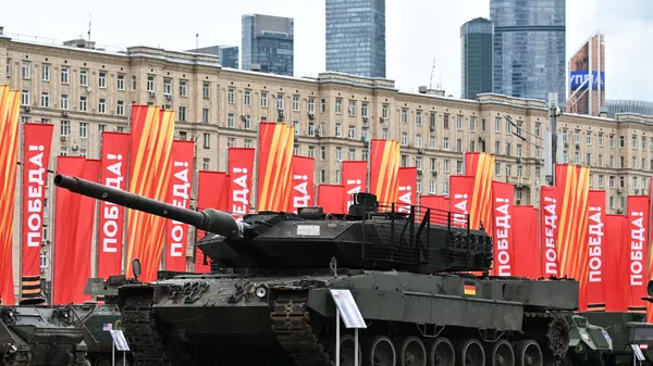 A German Leopard 2A6 main battle tank is pictured before the opening of an exhibition of foreign-made military equipment captured in the course of Russia's military operation in Ukraine, on Poklonnaya Hill in Moscow - Sputnik India