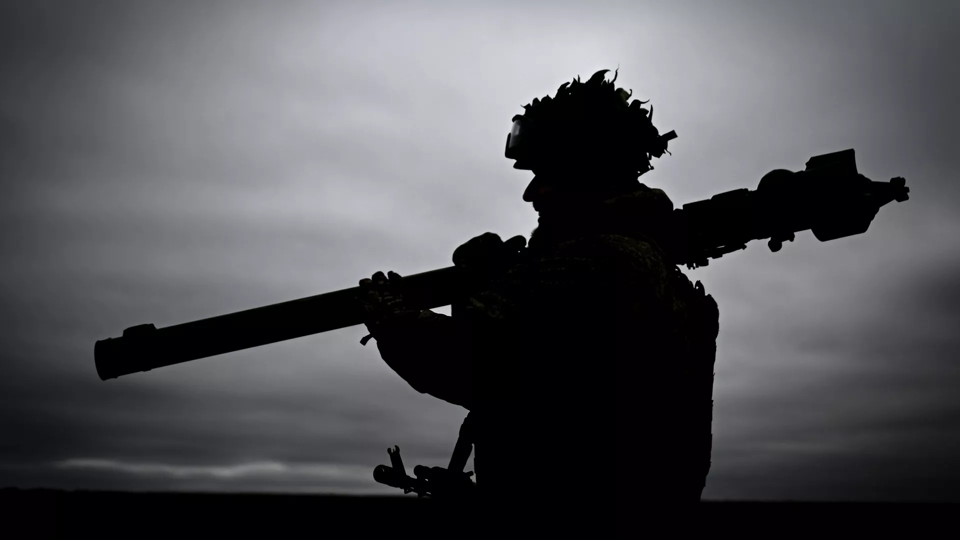 A Russian soldier from the crew of the Igla man-portable anti-aircraft missile system (MANPADS) in the zone of the special military operation.