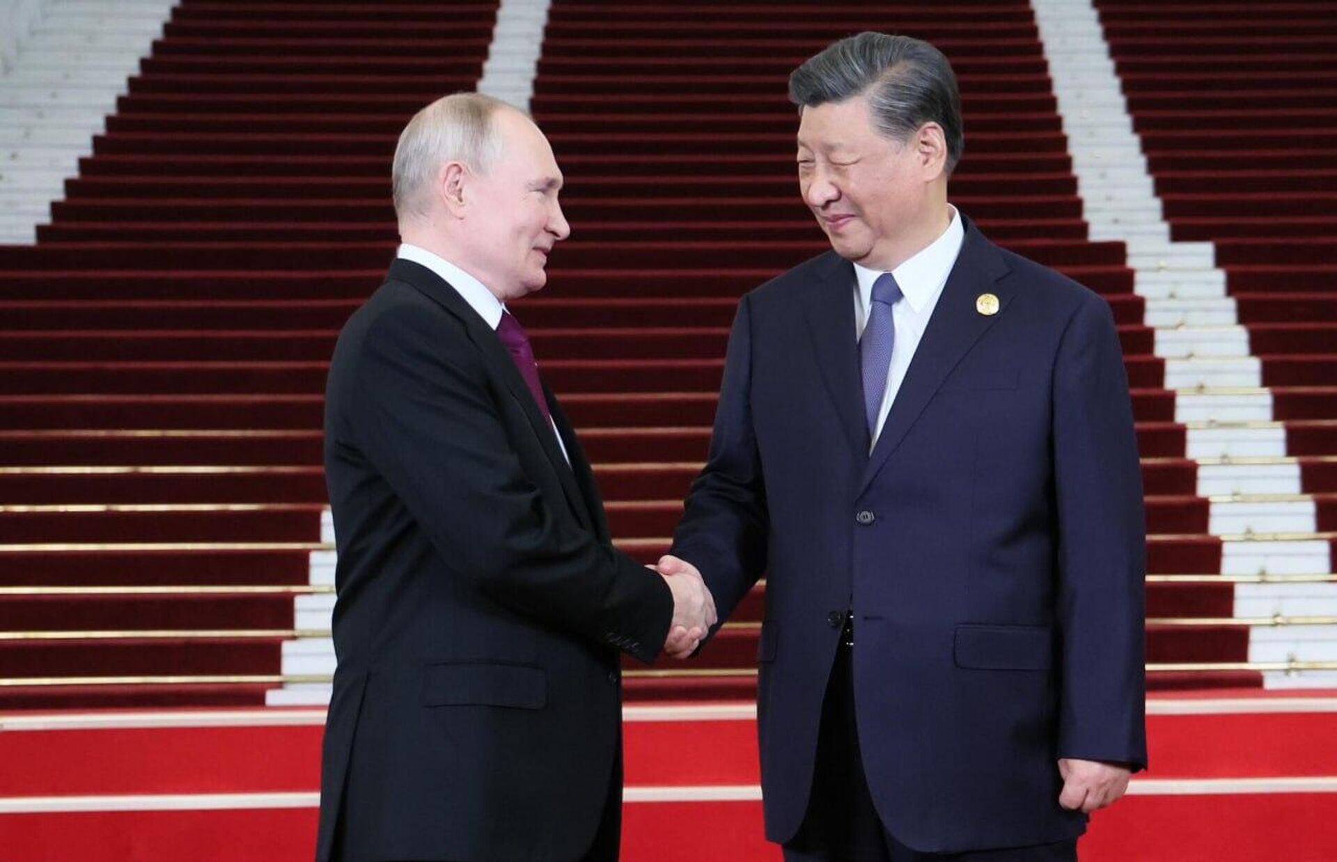 Putin Arrives at Great Hall of People in Beijing for Talks With China's Xi - Sputnik India, 1920, 18.05.2026