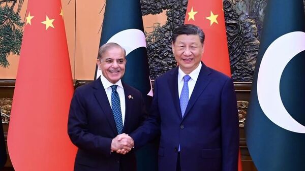 Pakistan, China Ink Multiple Agreements to Bolster Bilateral Cooperation - Sputnik भारत