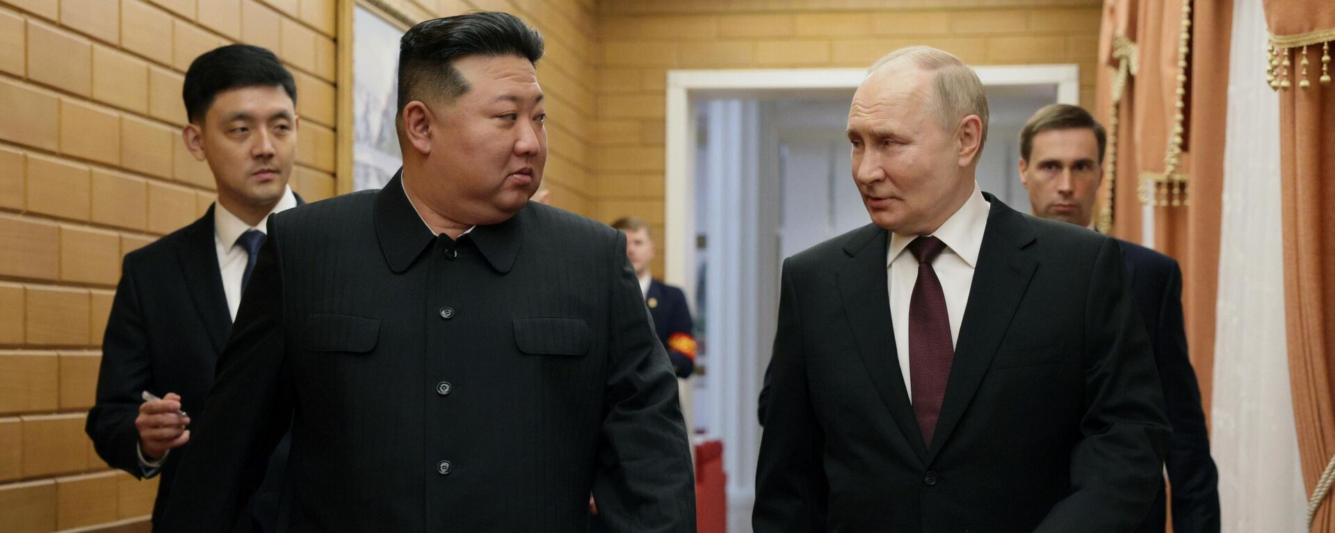 Vladimir Putin and Kim Jong-un - Sputnik भारत, 1920, 19.06.2024