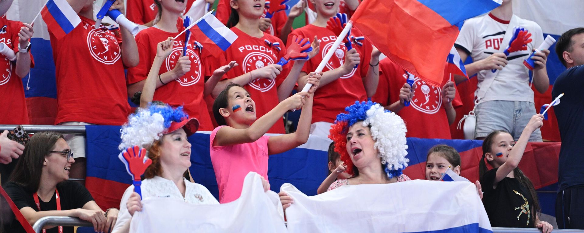 Russian fans at the gymnastics competitions at the BRICS Games in Kazan. - Sputnik India, 1920, 07.06.2026