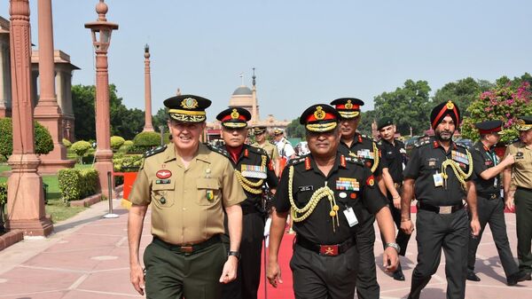 General Tomás Miguel Paiva and Indian Army Ex-Chief Mahoj Pande - Sputnik भारत