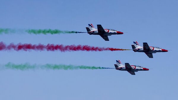 Bangladesh's air force planes release colored smoke during celebrations marking the country's 46th Victory Day in Dhaka, Bangladesh, Saturday, Dec. 16, 2017. Victory Day marks the anniversary of Bangladesh's victory in the India-aided war victory against Pakistan. (AP Photo/A.M. Ahad) - Sputnik भारत