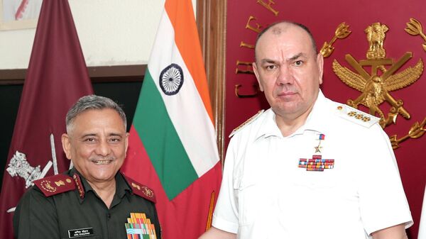 Admiral Aleksandr Moiseev, Commander-in-Chief of Russian Federation Navy and General Anil Chauhan, Chief of Defence Staff (CDS) of the Indian Armed Forces - Sputnik India
