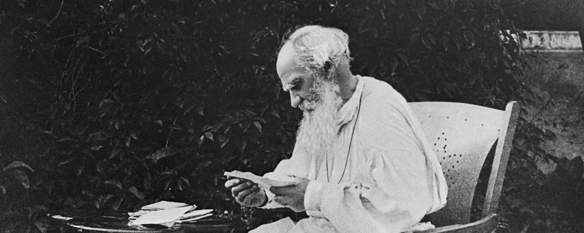 Writer Leo Tolstoy - Sputnik भारत, 1920, 28.08.2024