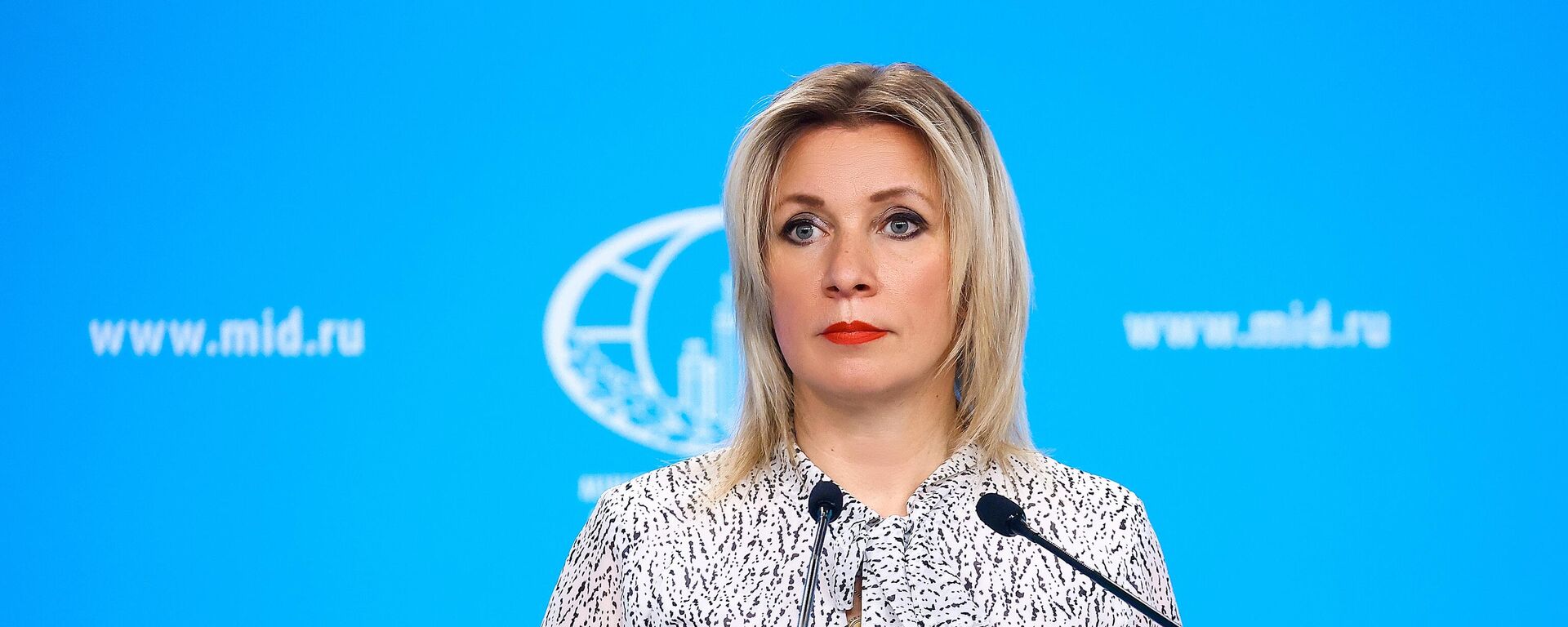 In this handout photo released by the Russian Foreign Ministry, Russian Foreign Ministry’s spokeswoman Maria Zakharova attends her weekly briefing in Moscow, Russia - Sputnik भारत, 1920, 15.09.2024