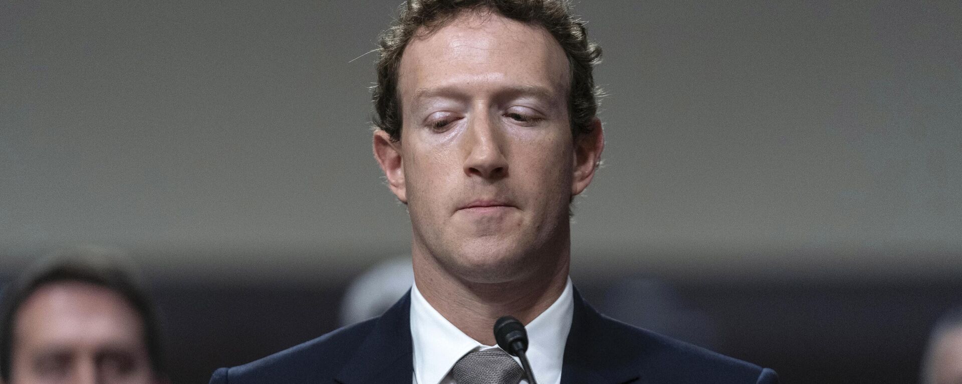 Meta CEO Mark Zuckerberg appears before the Senate Judiciary Committee's hearing on online child safety on Capitol Hill, Wednesday, Jan. 31, 2024 in Washington - Sputnik भारत, 1920, 19.09.2024