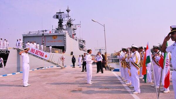 Indian naval vessels in Bandar-e-Abbas, Iran - Sputnik India