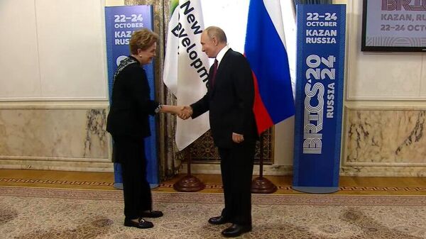 Head of New Development Bank Dilma Rousseff with Russian President Vladimir Putin - Sputnik India