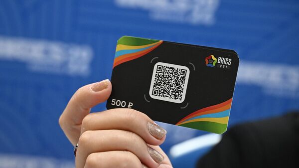Промокарты платежного сервиса BRICS Pay, презентованные на Деловом форуме БРИКС в Москве - Sputnik India