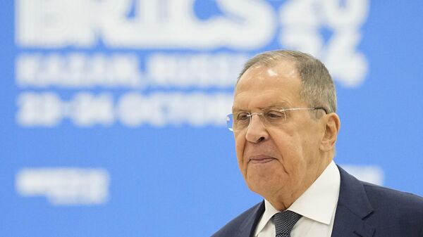 Russian Foreign Minister Sergey Lavrov arrives at BRICS Summit in Kazan, Russia, Thursday, Oct. 24, 2024. - Sputnik भारत