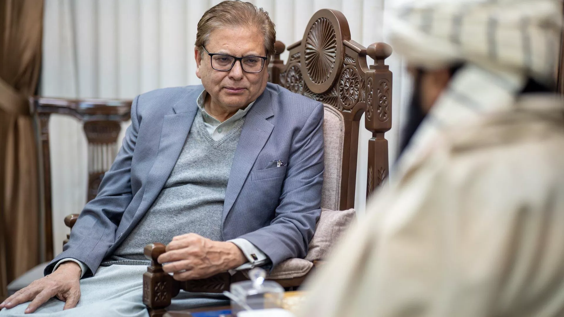 Pakistan's envoy to Afghanistan, Mohammad Sadiq, and Afghanistan's foreign minister, Amir Khan Muttaqi, have agreed to strengthen bilateral relations and work together to foster peace in the region.