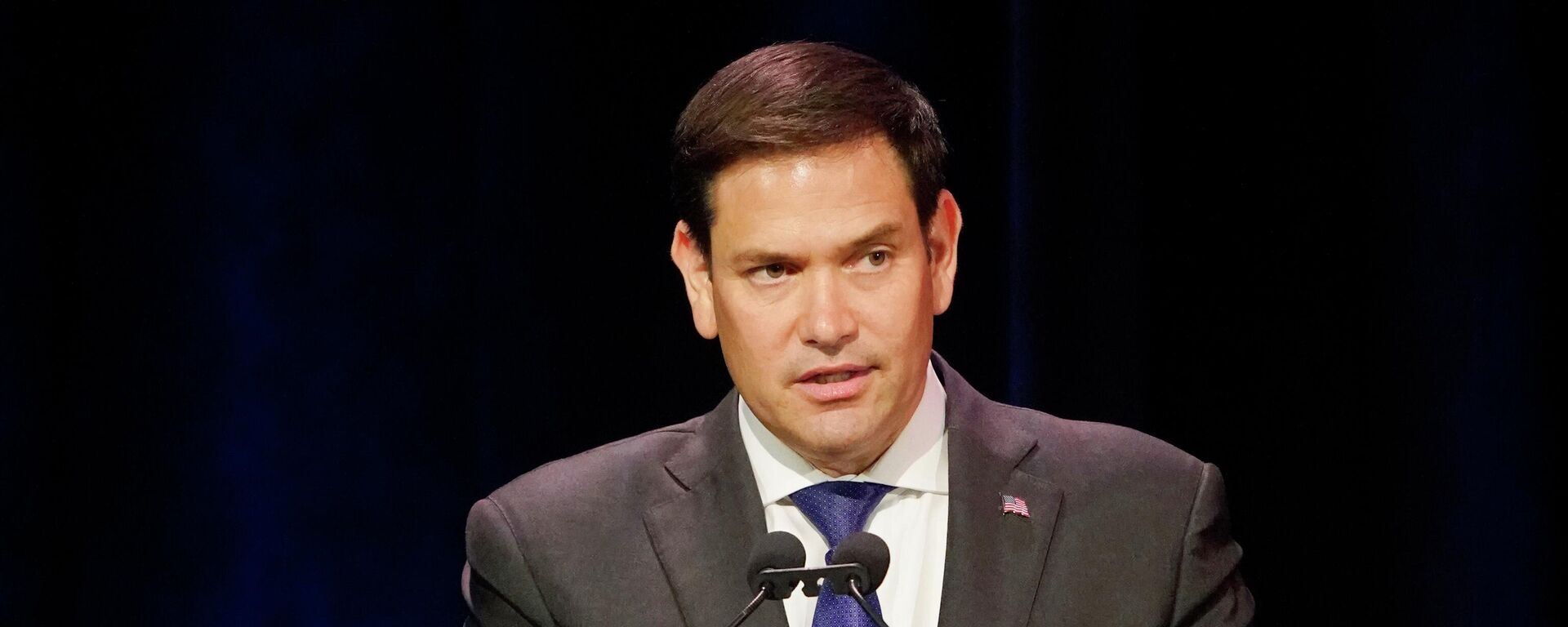 Sen. Marco Rubio, R-Fla., speaks at the Forum Club of the Palm Beaches, Wednesday, Aug. 25, 2021, in West Palm Beach, Fla. Rubio spoke about the situation in Afghanistan, the COVID-19 pandemic and China-US trade. - Sputnik भारत, 1920, 12.06.2025