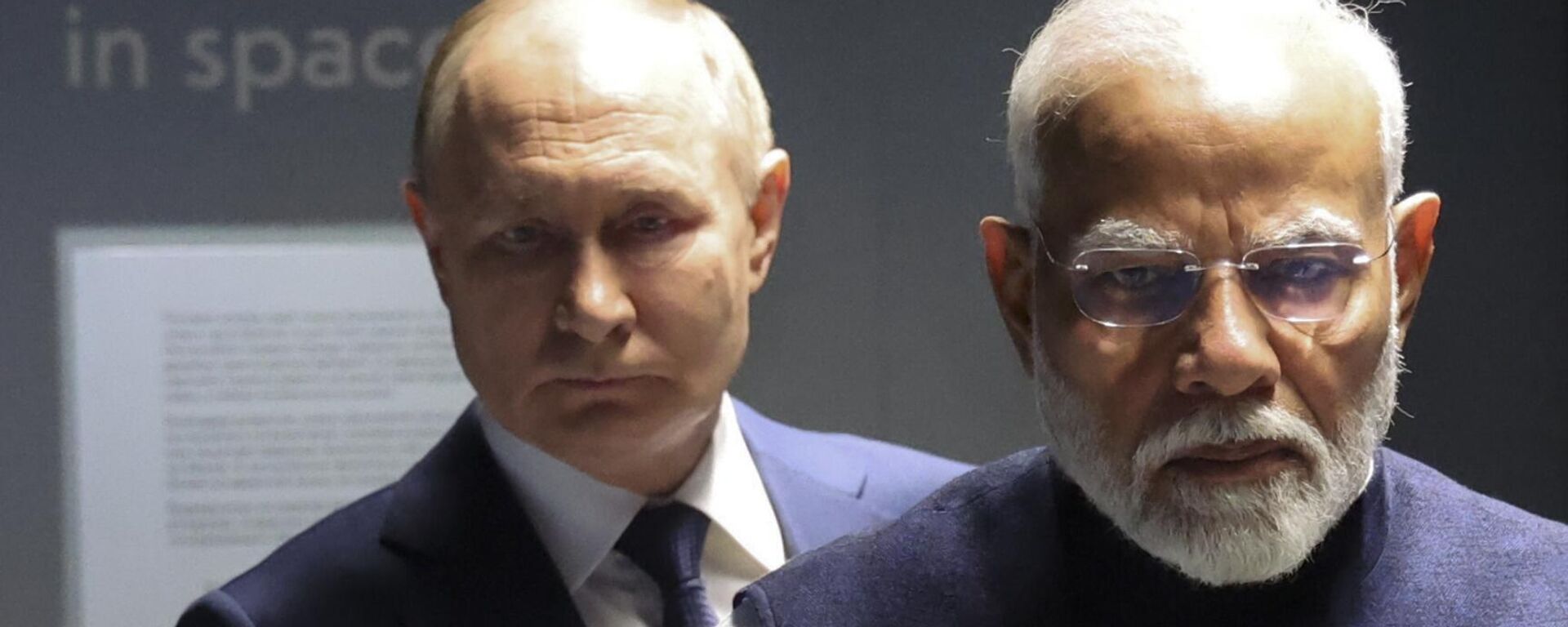 Russian President Vladimir Putin, left, and Indian Prime Minister Narendra Modi visit Atom pavilion at the Exhibition of Achievements of National Economy (VDNKh) in Moscow, Russia, Tuesday, July 9, 2024. - Sputnik India, 1920, 30.04.2025
